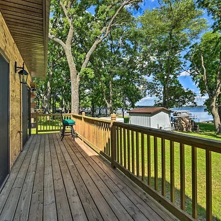 Spacious Pearl Lake Retreat With Yard And Private Dock